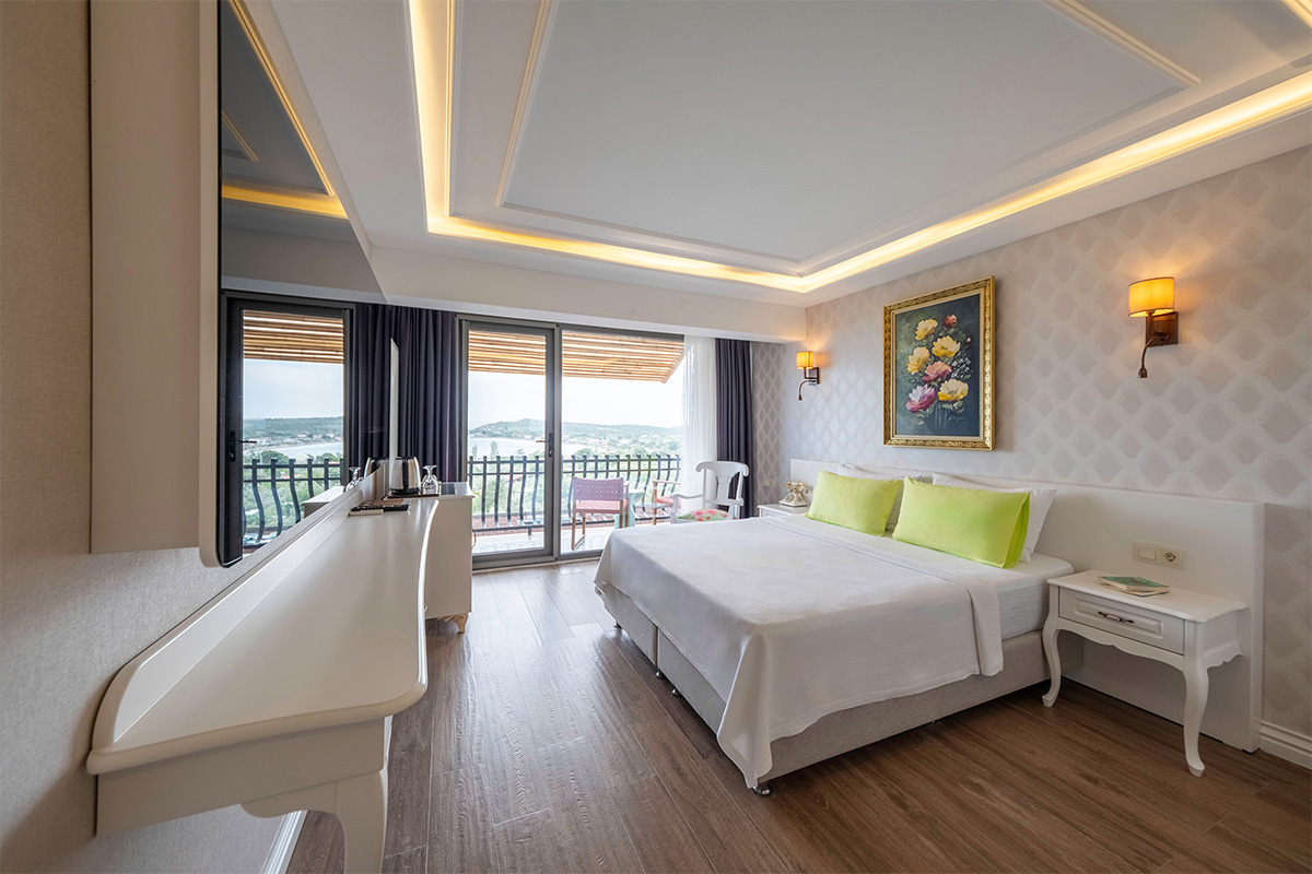 Deniz Manzaralı Comfort Oda